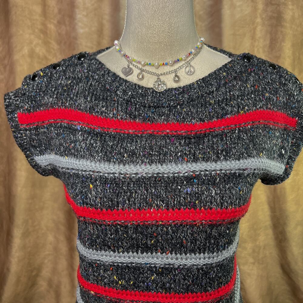 Vintage Sleeveless Sweater 80s Knit Striped Gray Red Acrylic Skater Academia - Picture 4 of 6